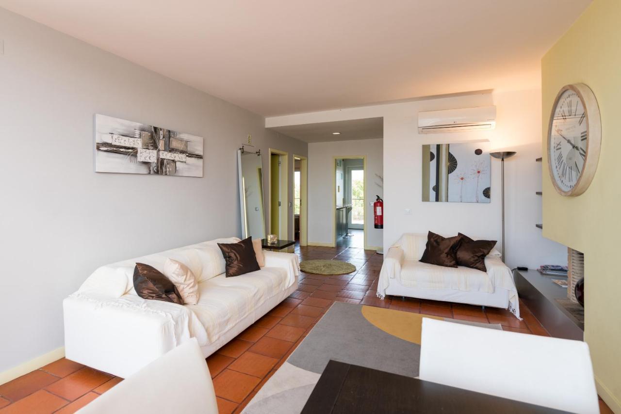Stunning 2-Bed Penthouse In Lagos 250M From Beach Exterior photo